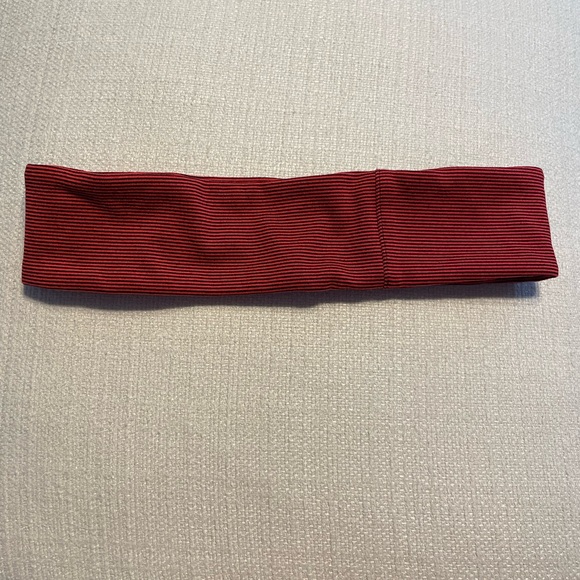 Under Amour Headboard - Picture 7 of 7